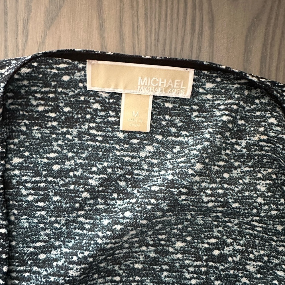 MICHAEL MICHAEL KORS SMOCKED PRINT RUFFLE DRESS - Picture 6 of 7